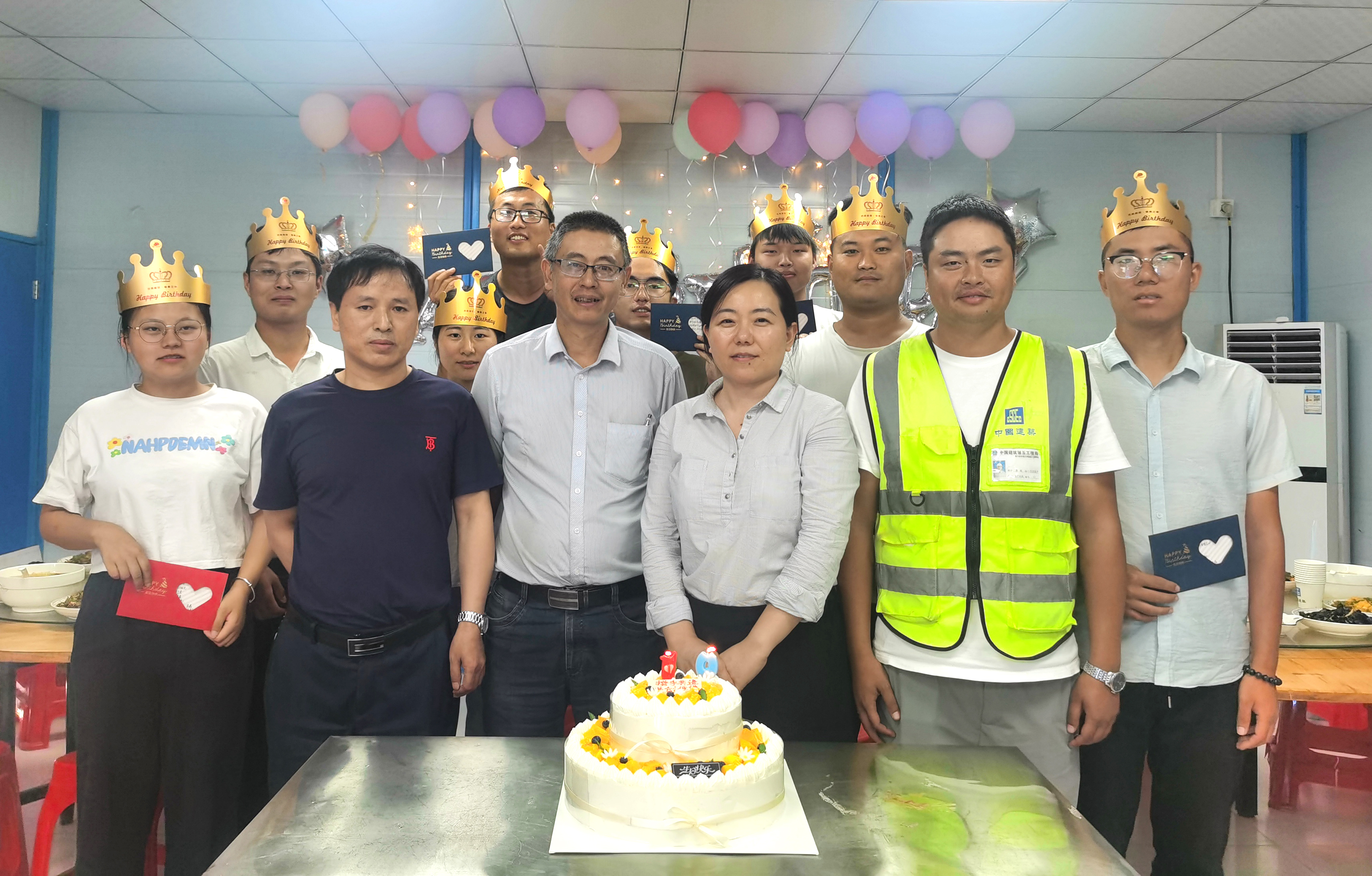 合影.jpg 合影.jpg