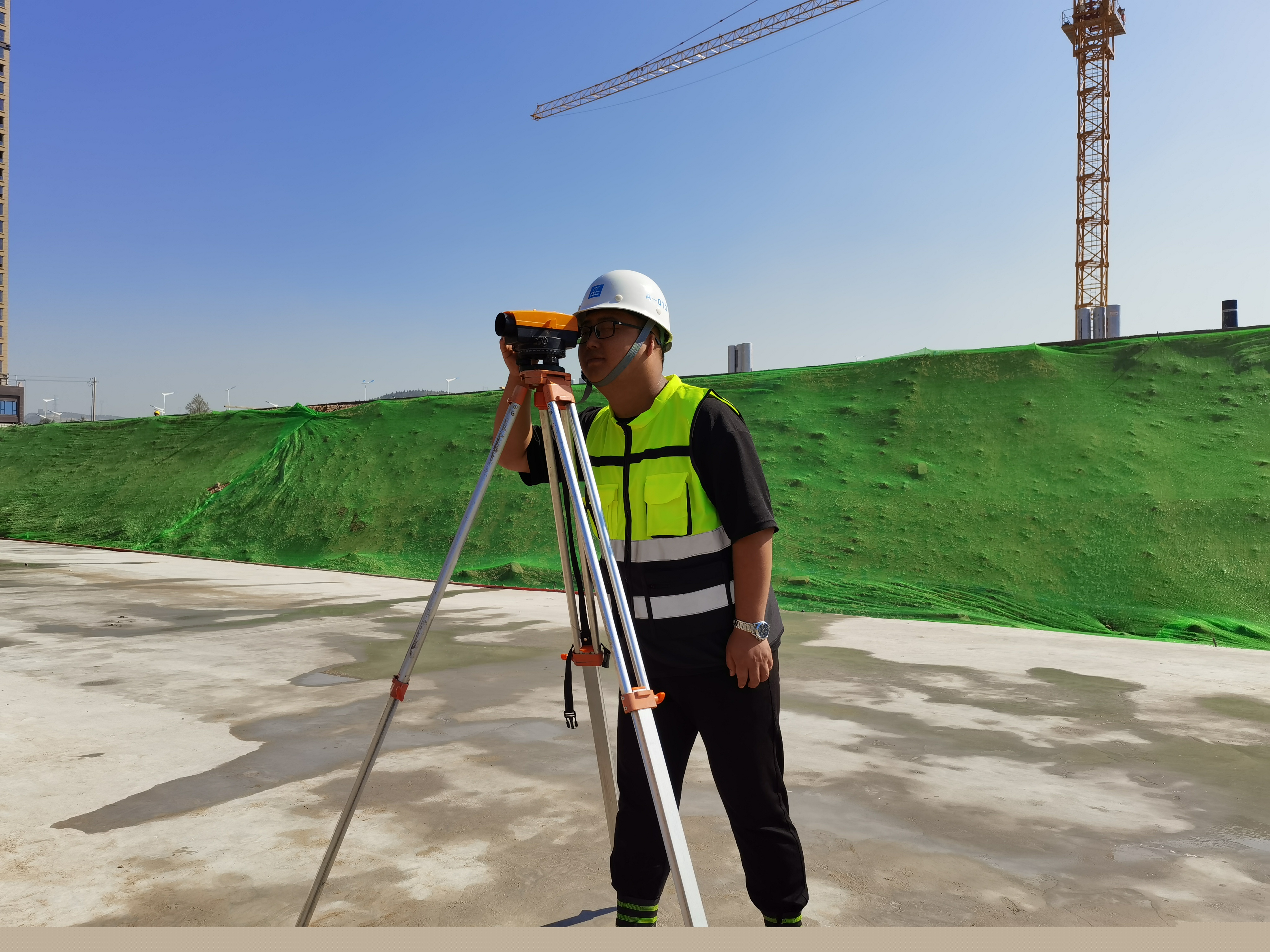 马荣超2.jpg 马荣超2.jpg