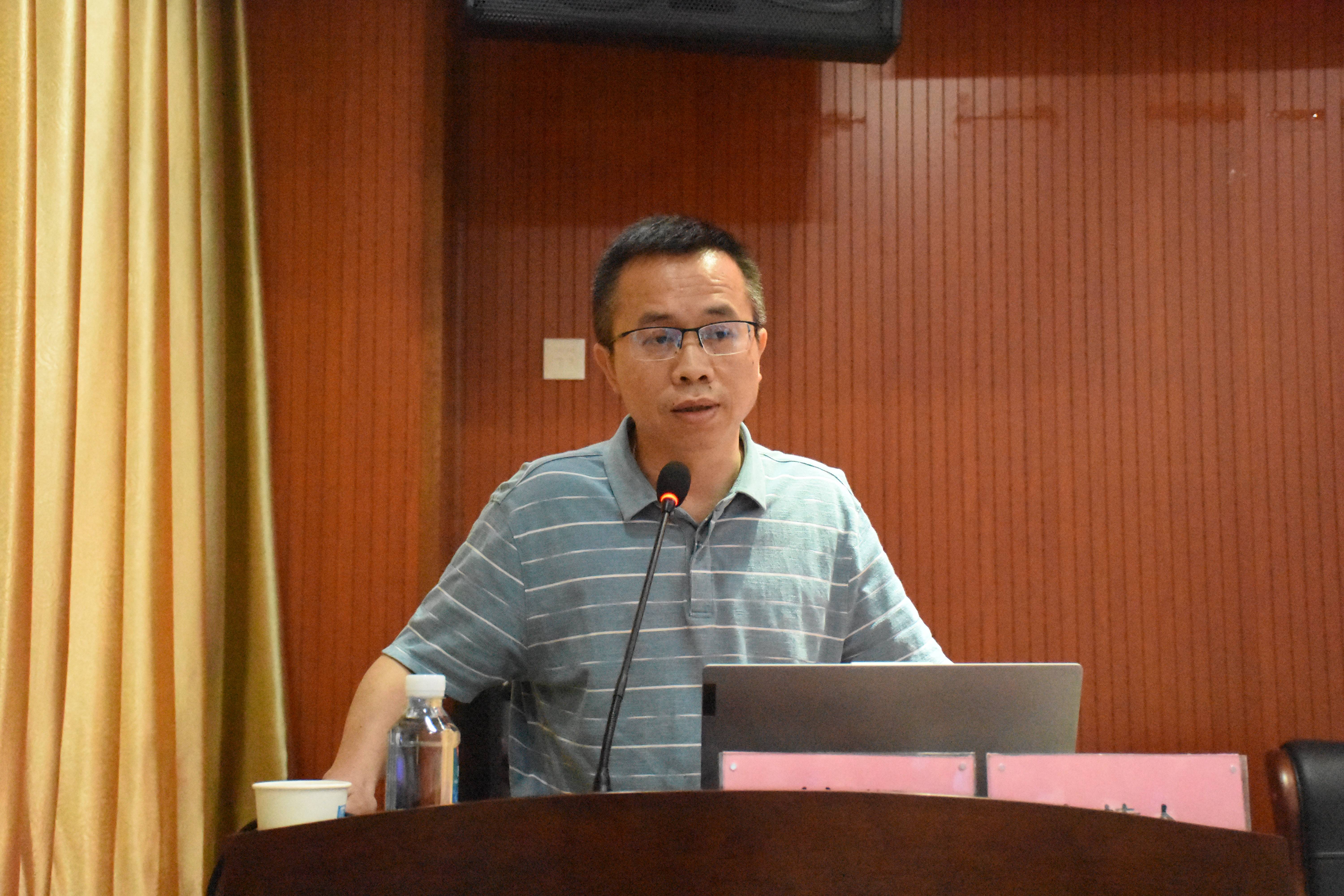 刘勇军讲话.jpg 刘勇军讲话.jpg