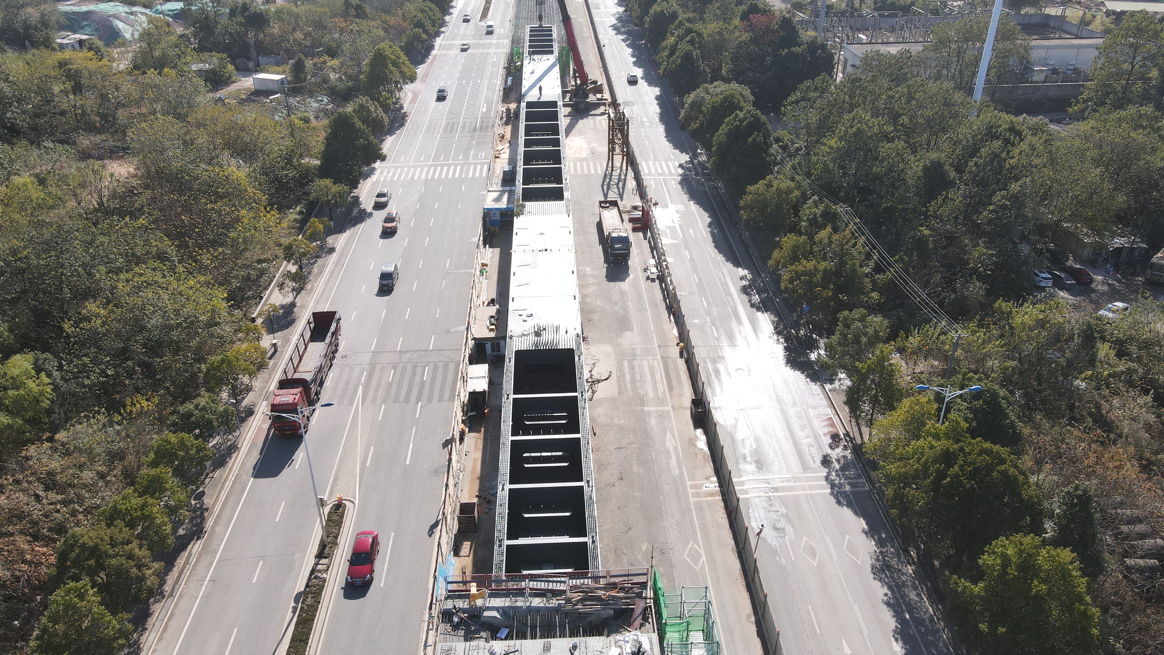 20211130钢混组合梁吊装完毕3.jpg 20211130钢混组合梁吊装完毕3.jpg