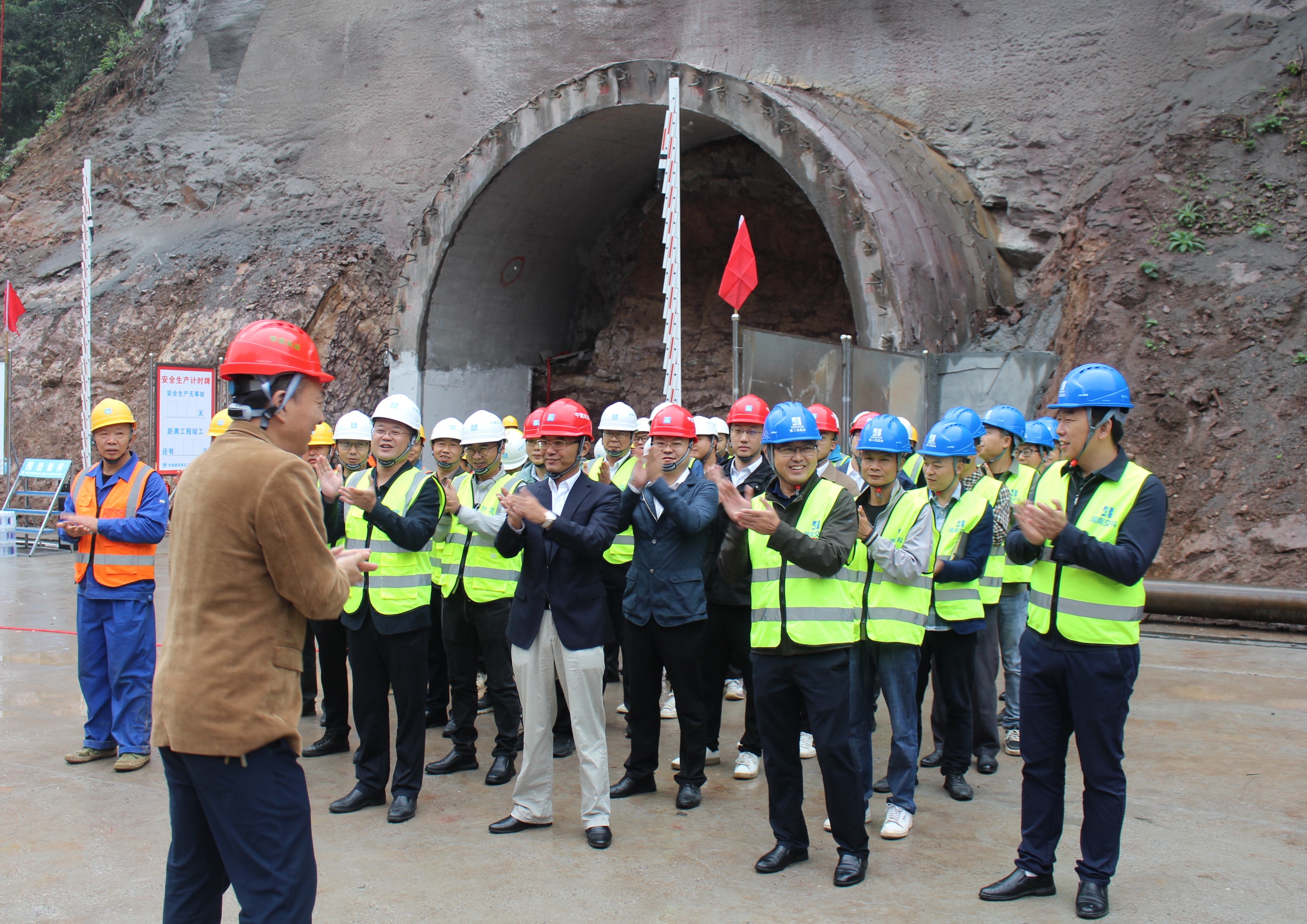 9d59ae53252c3223a83235c1b22ebfb.jpg 9d59ae53252c3223a83235c1b22ebfb.jpg