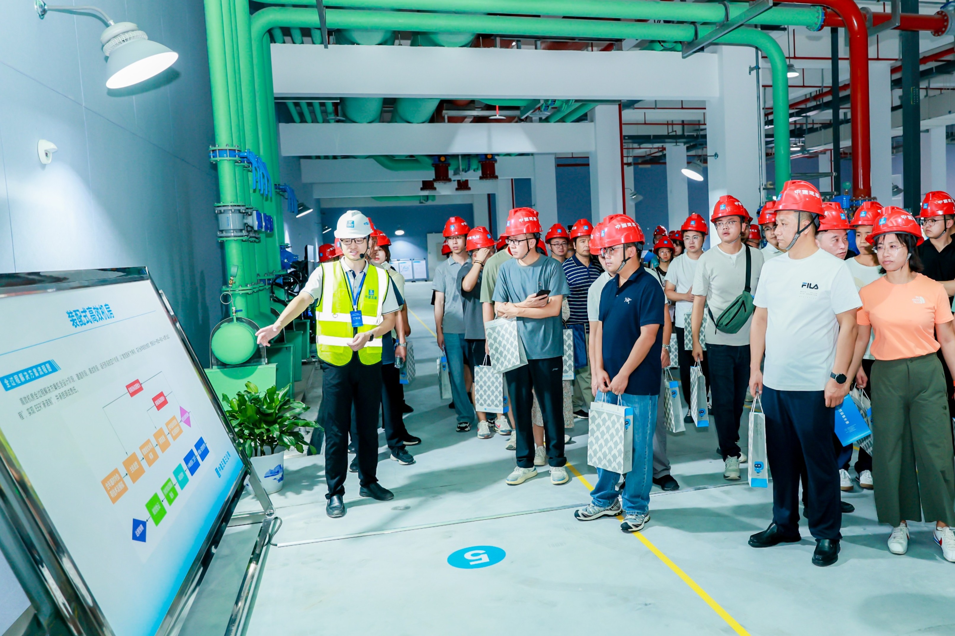 高效机房6.jpg 高效机房6.jpg