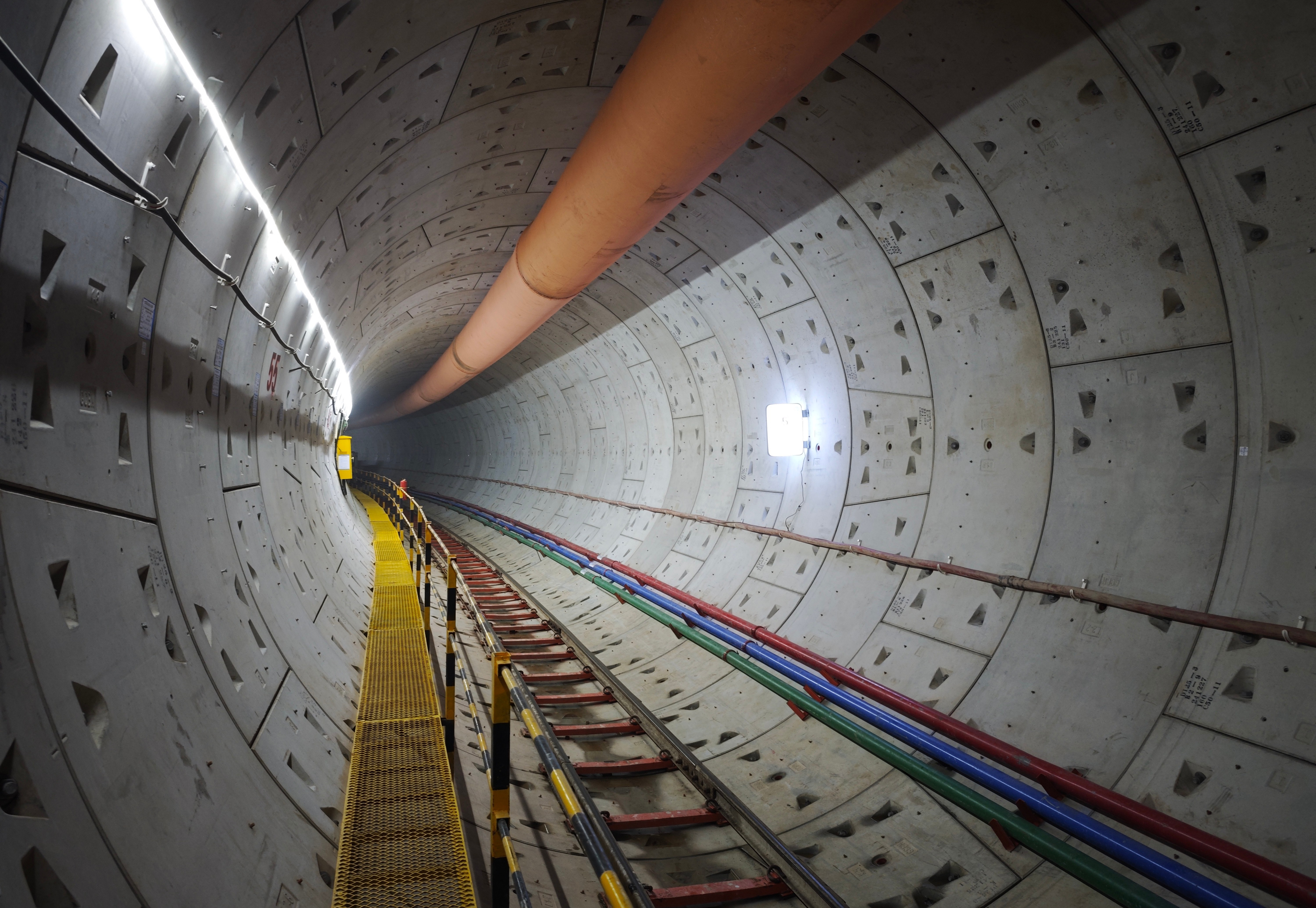 盾构隧道图.jpg 盾构隧道图.jpg