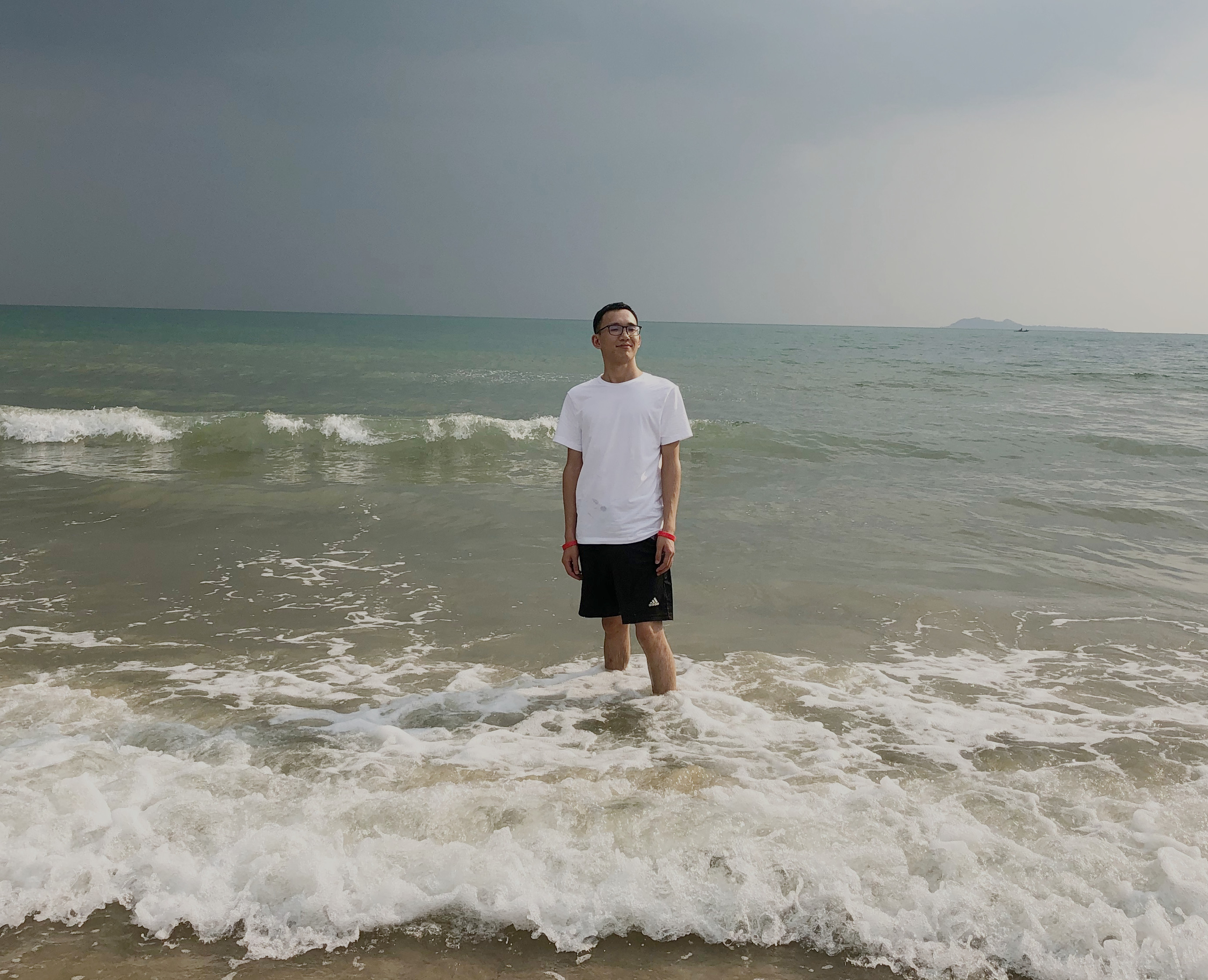 李海洋.jpg