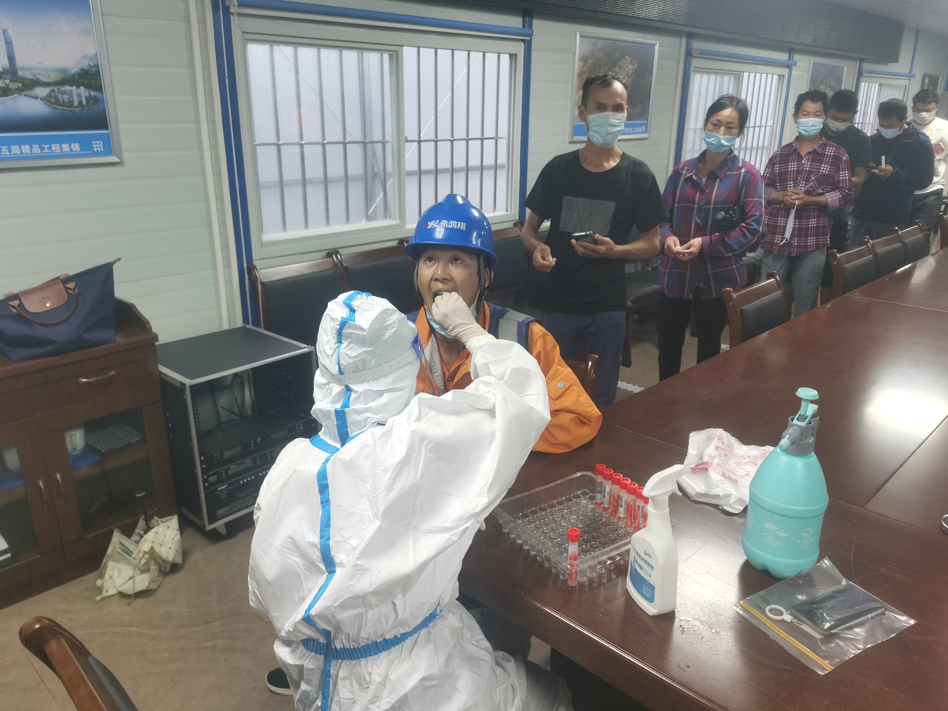 核酸检测照片 (1).jpg