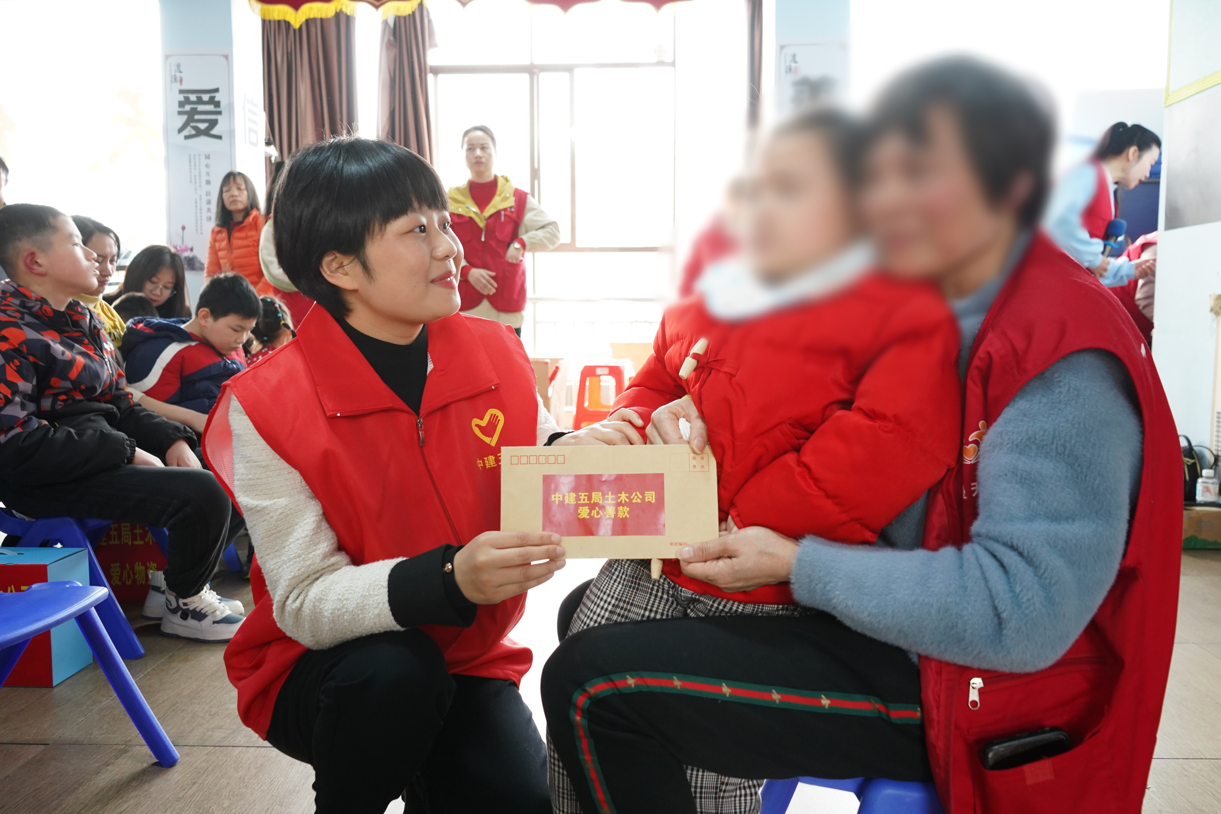 关爱“慢天使”实现微心愿 (3).jpg