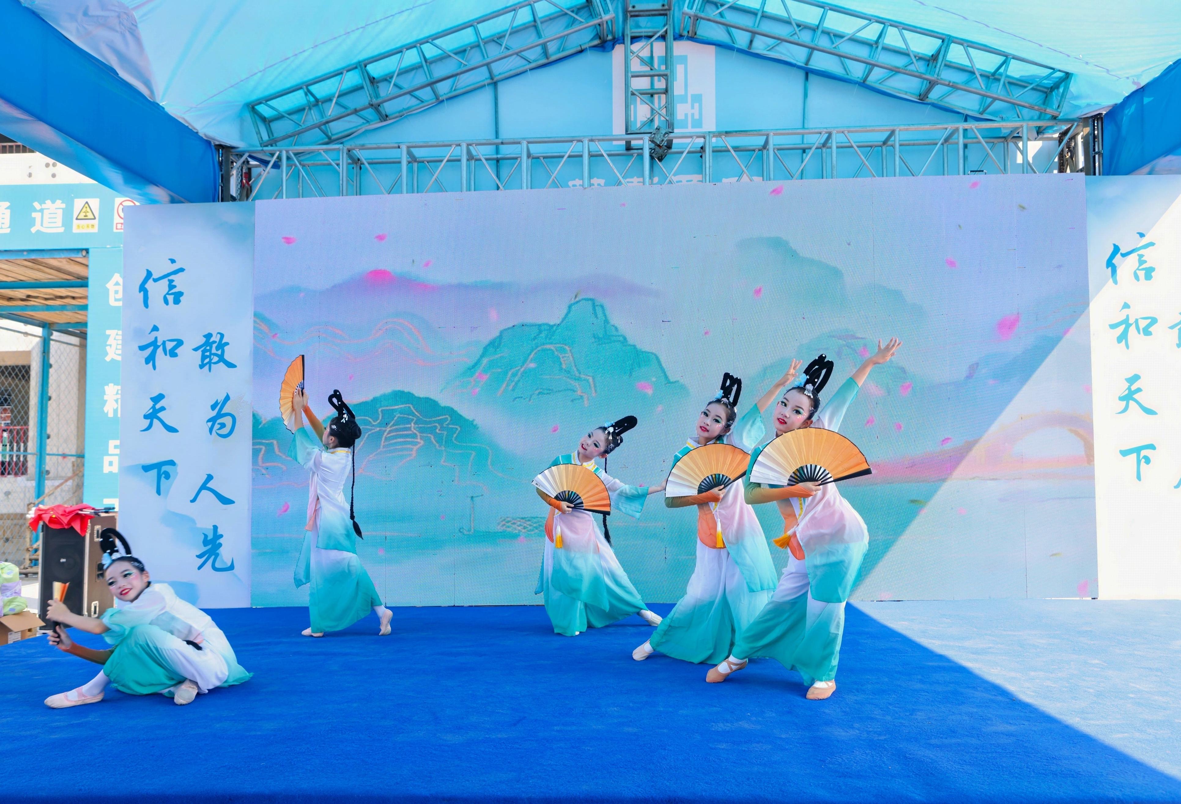 舞蹈.jpg 舞蹈.jpg