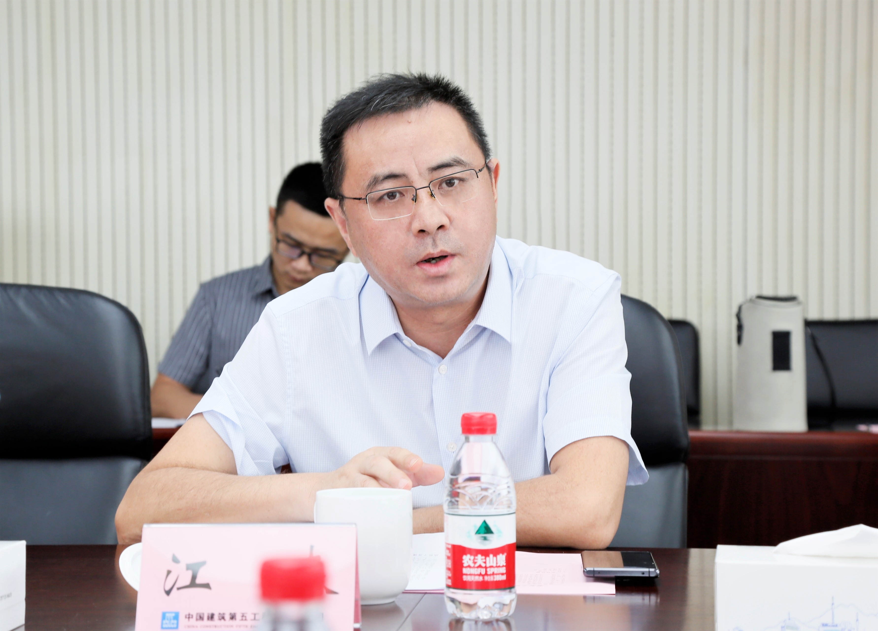 田卫国会见长沙市雨花区委常委,常务副区长龚畅