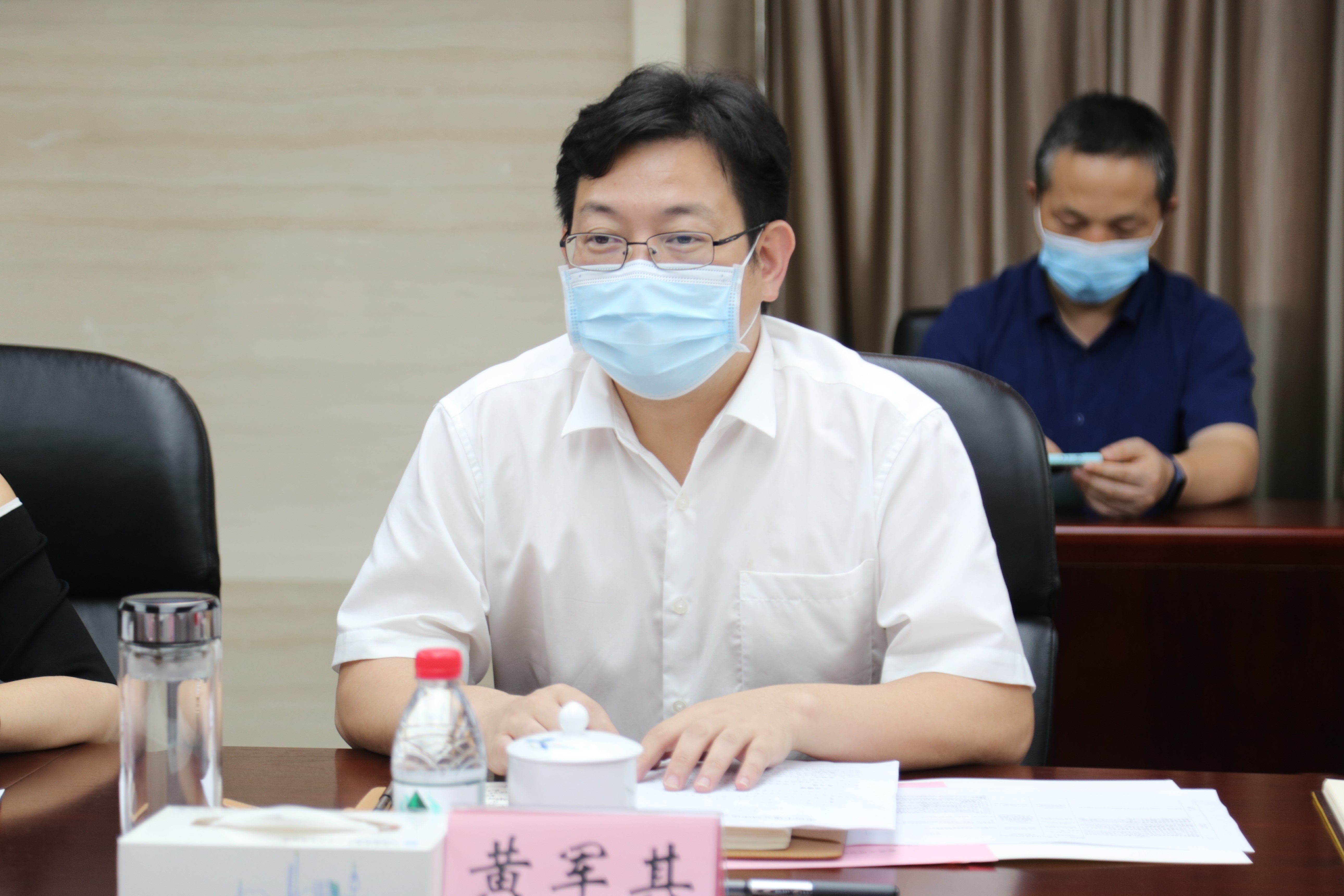 刘冬会见长沙市雨花区委副书记,区政府代理区长黄军其