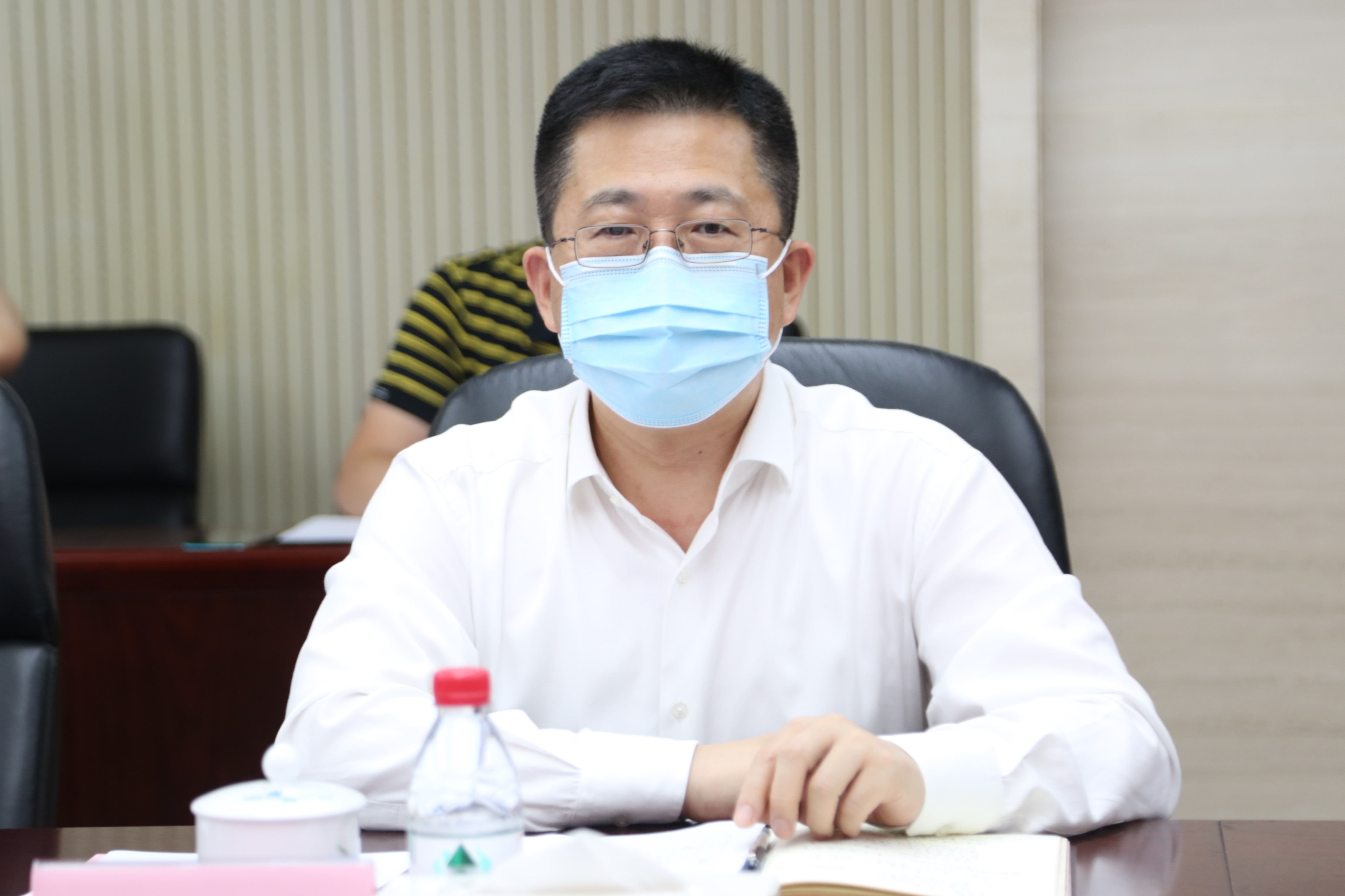 刘冬会见长沙市雨花区委副书记,区政府代理区长黄军其