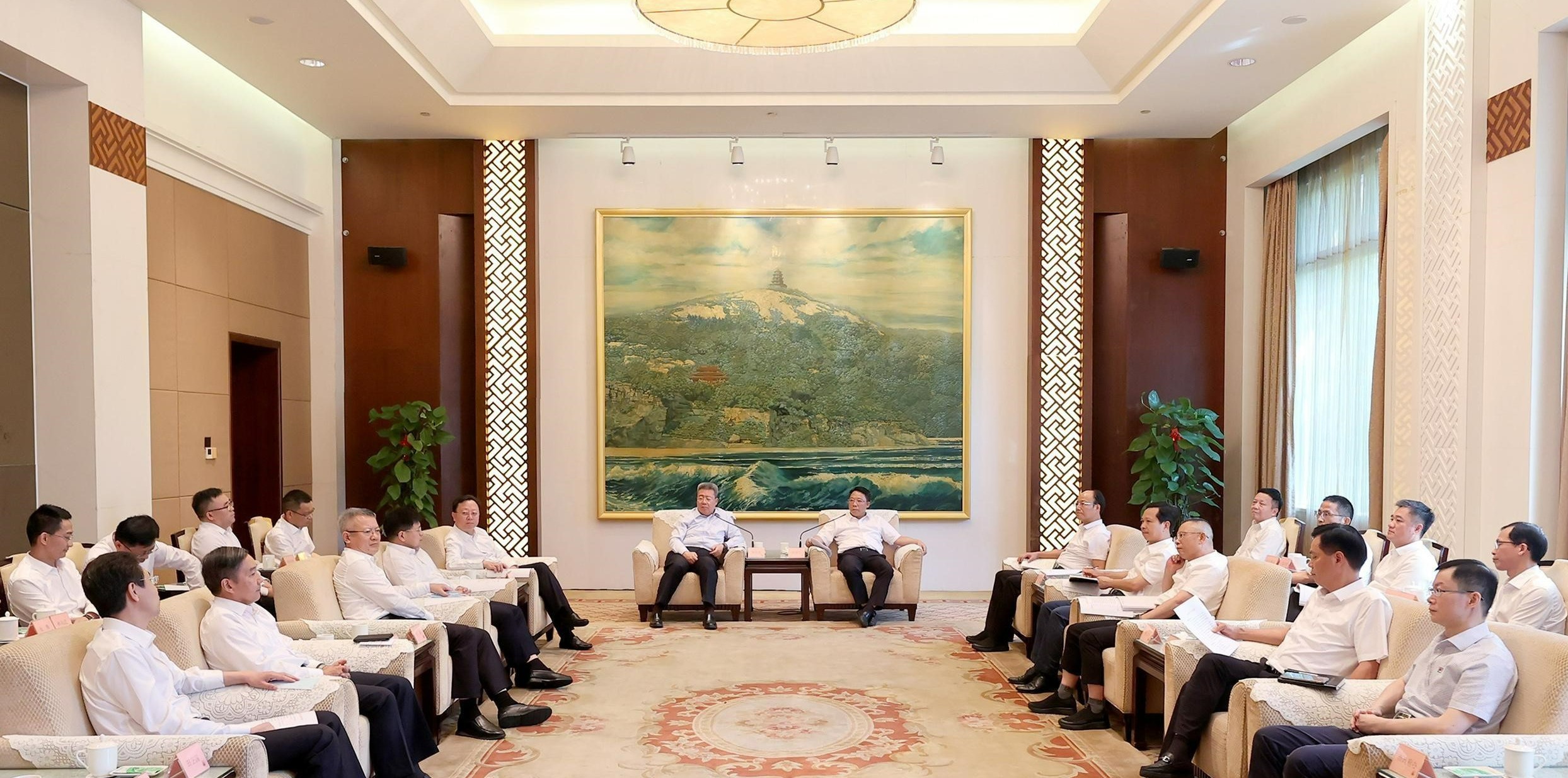 座谈会11.jpg 座谈会11.jpg