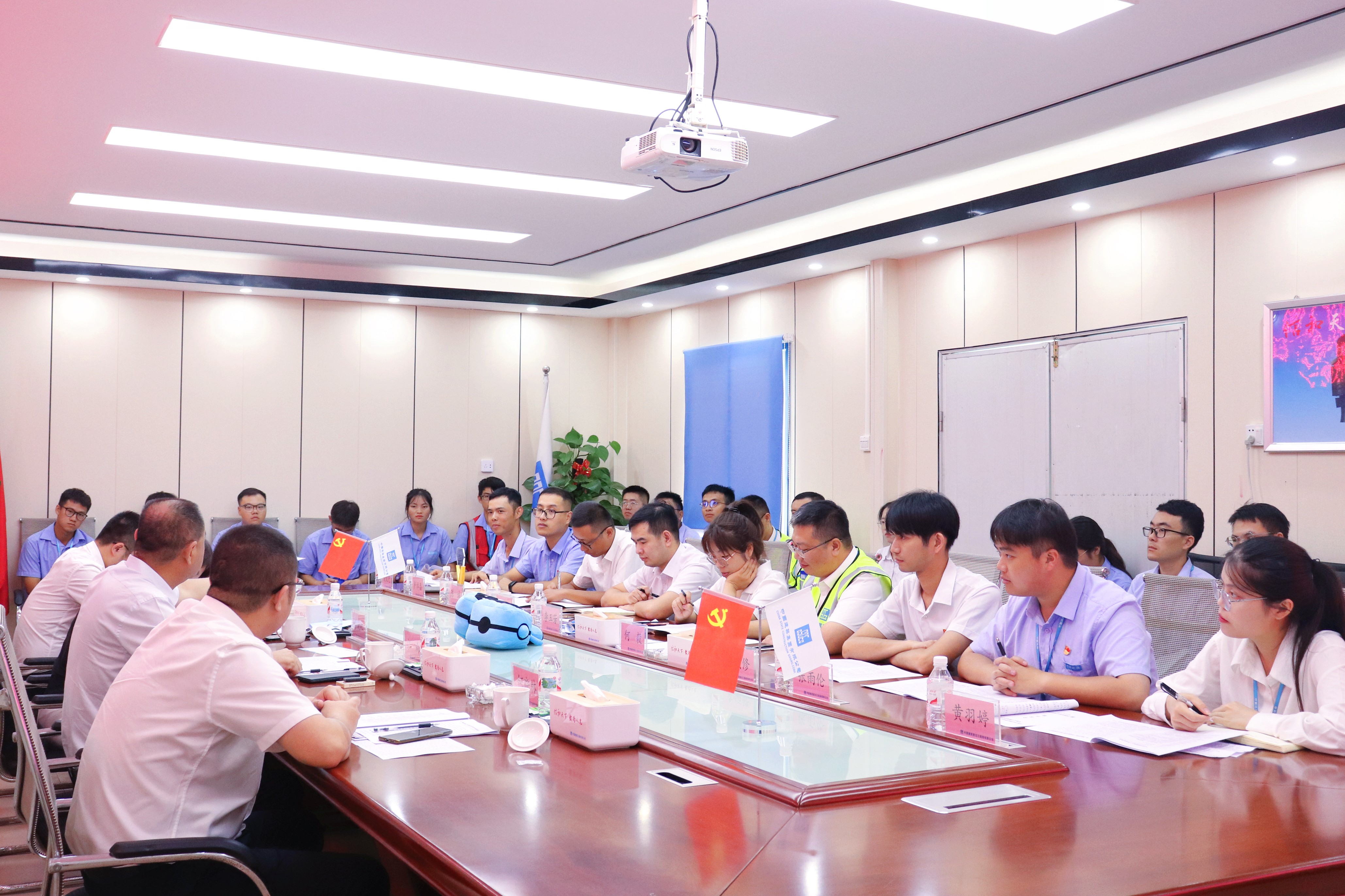 座谈交流(1).jpg