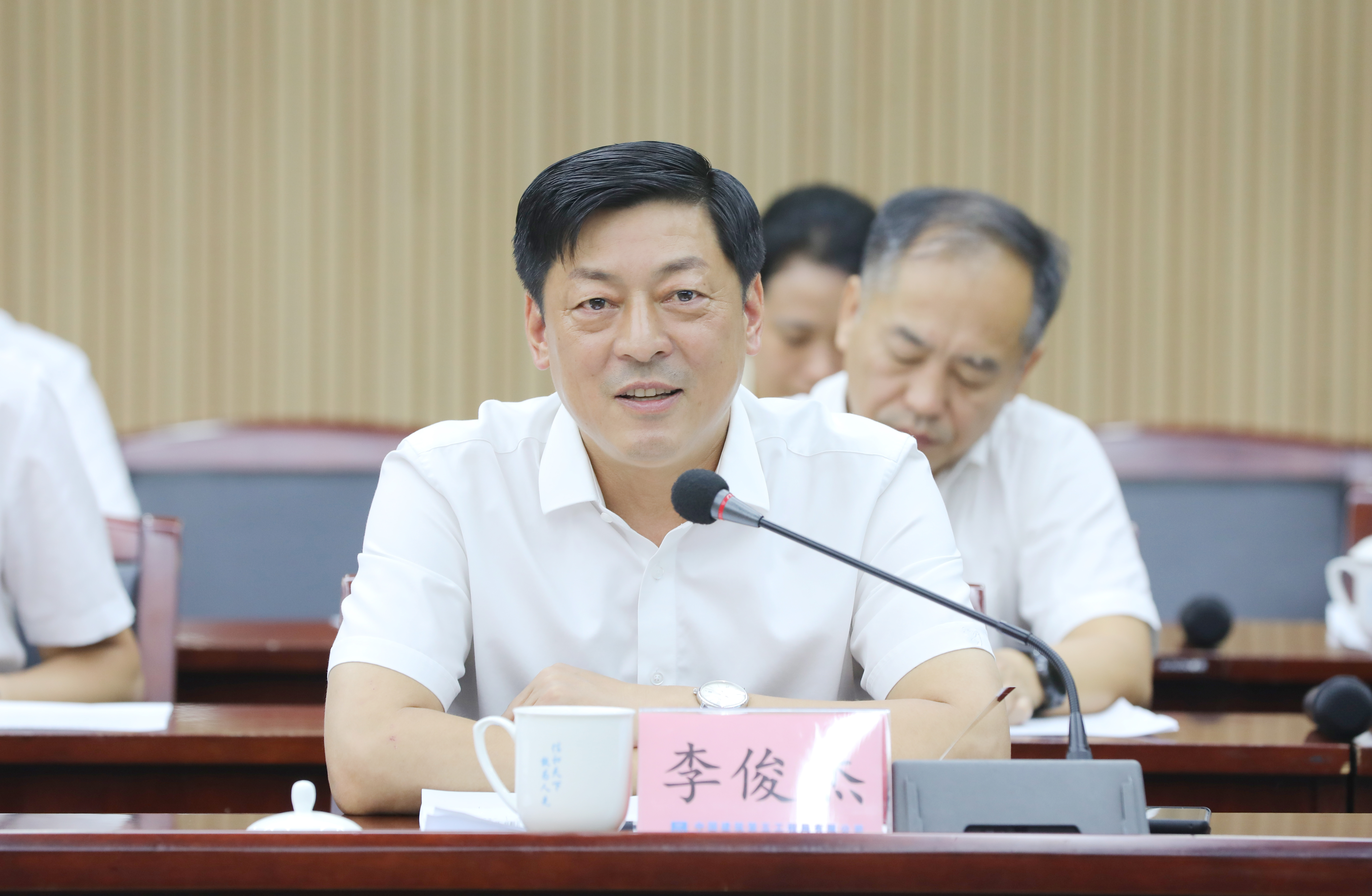 李俊杰.jpg