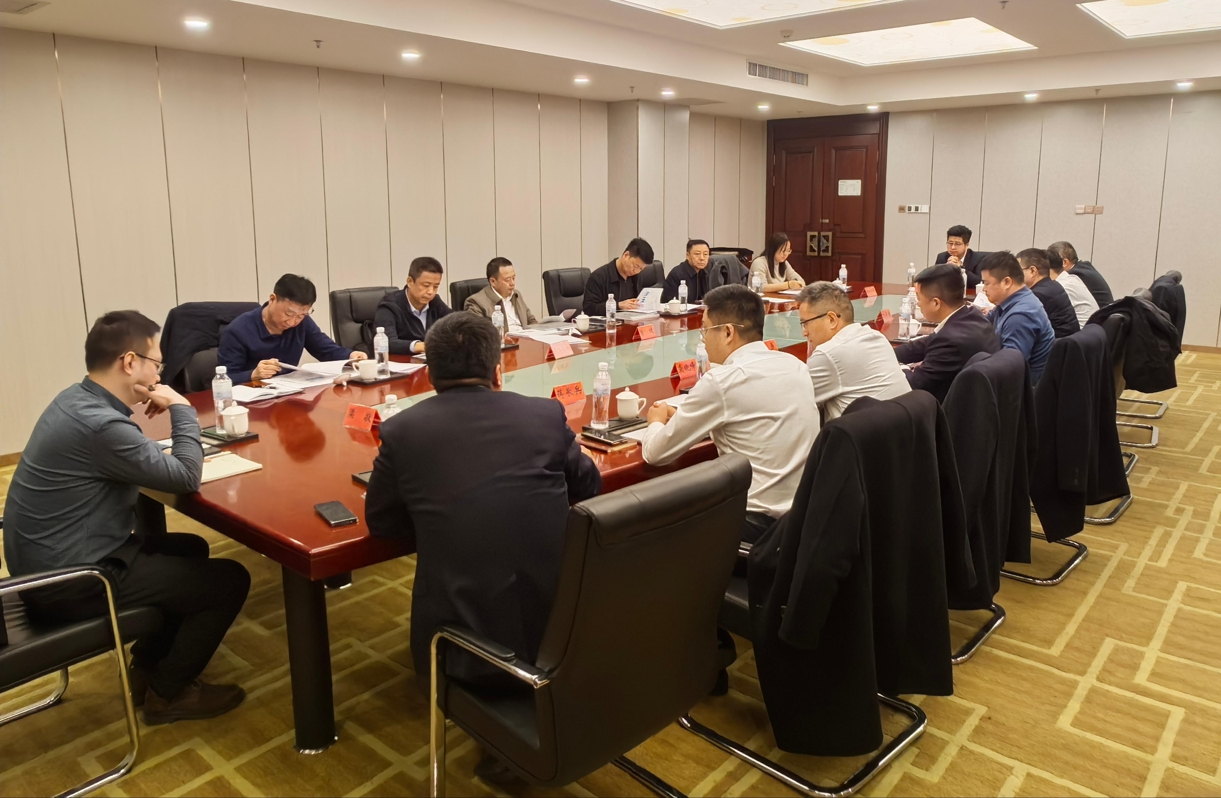 带队拜访新疆哈密市委副书记曾健(1).jpg