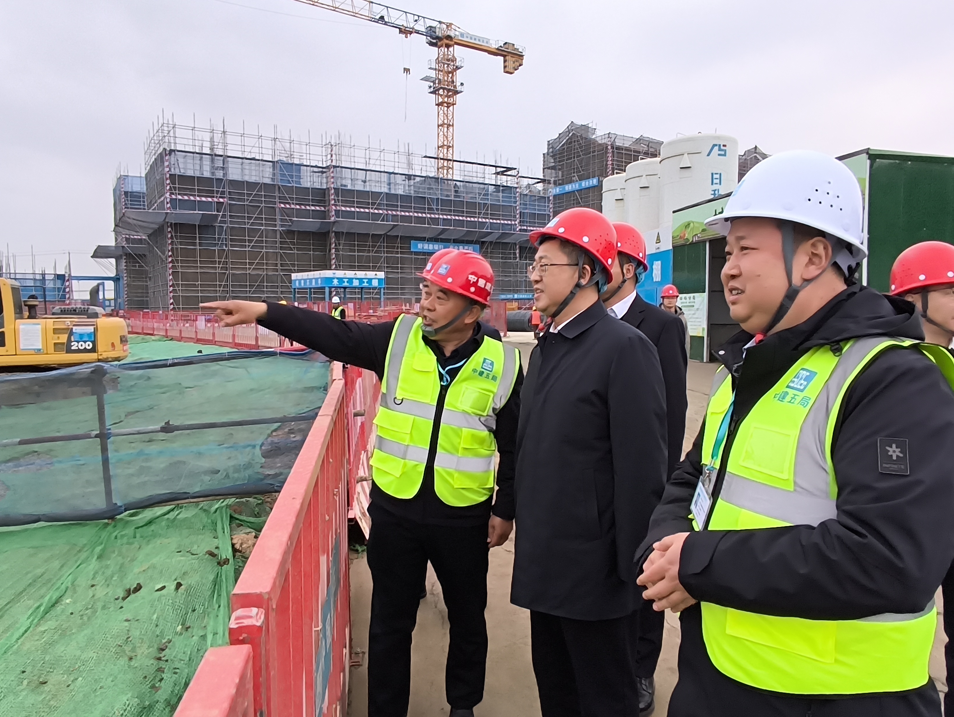 现场照片(1).jpg 现场照片(1).jpg