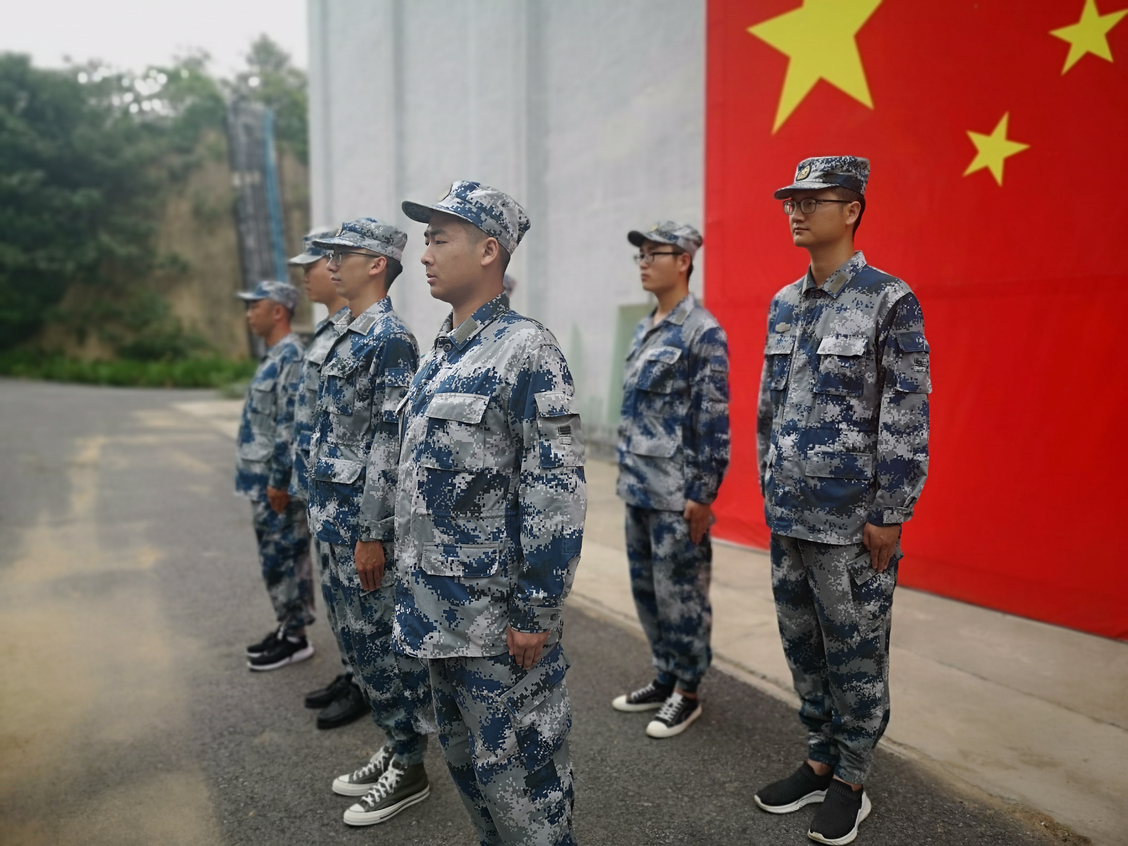 国防教育敬英雄 爱国拥军固发展—河南公司郑州经开瑞绣项目开展庆"八