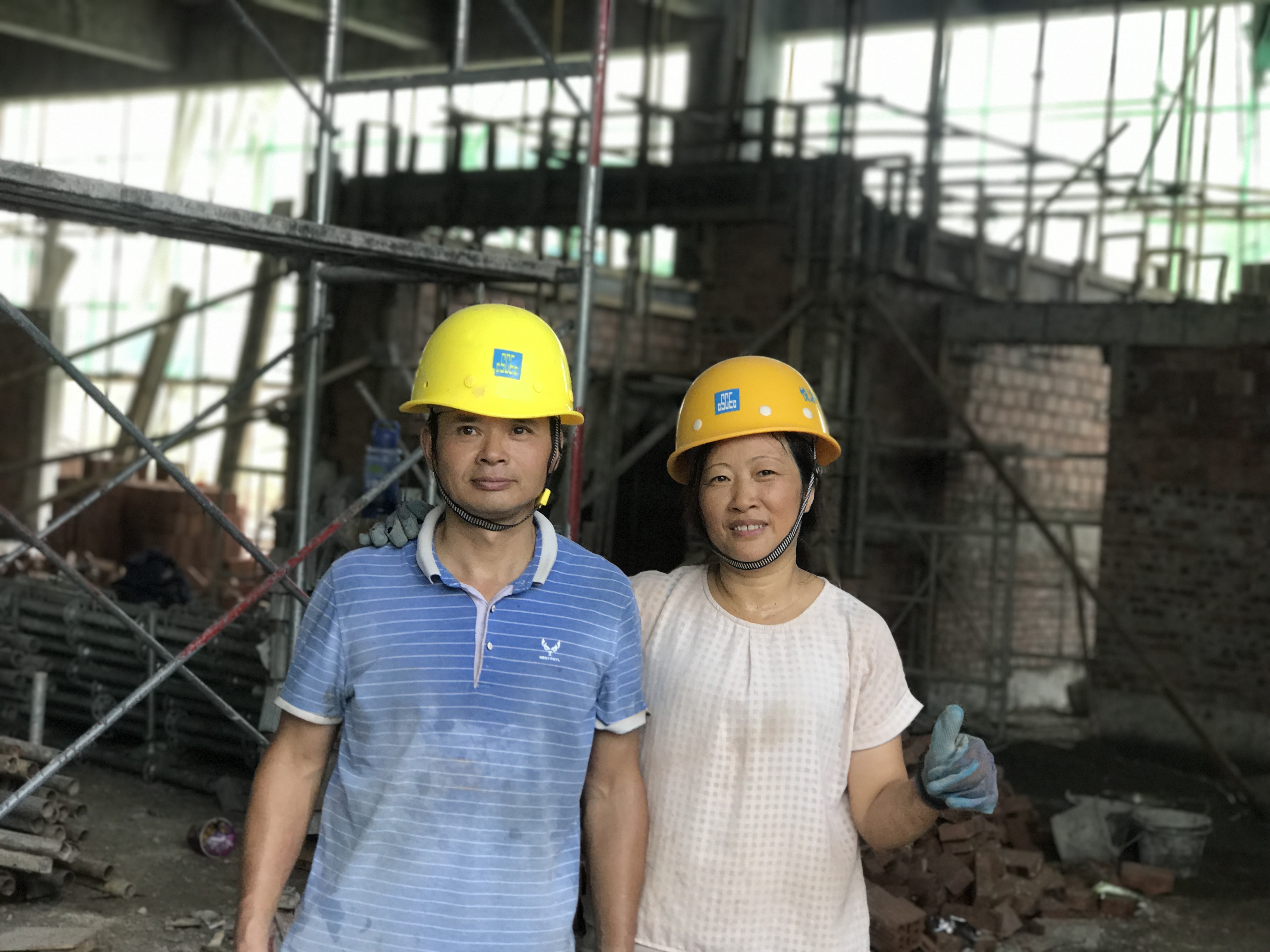 聚在七夕"——记总承包公司临江家居产业园二期项目工地夫妻档