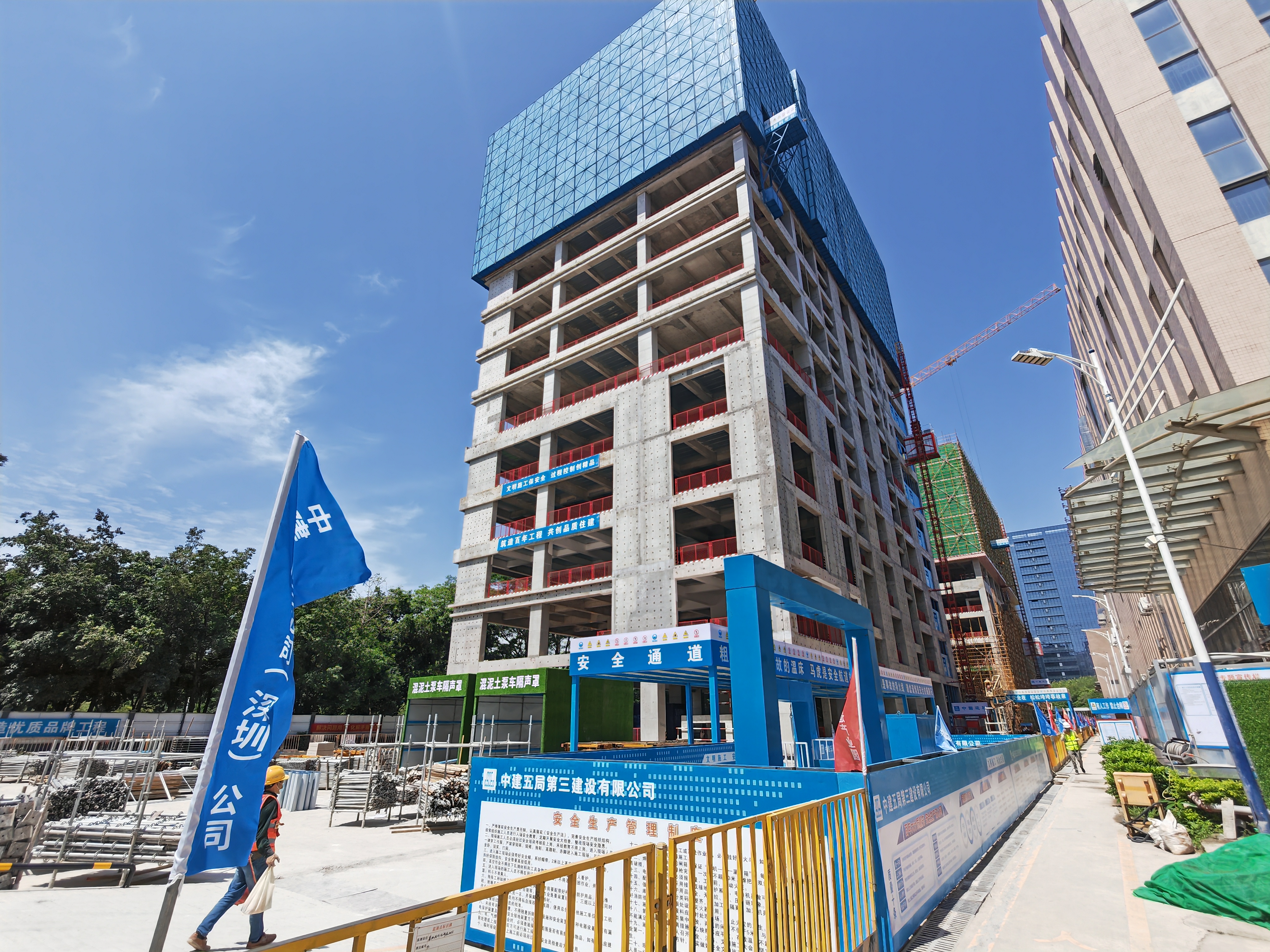 现场主楼.jpg