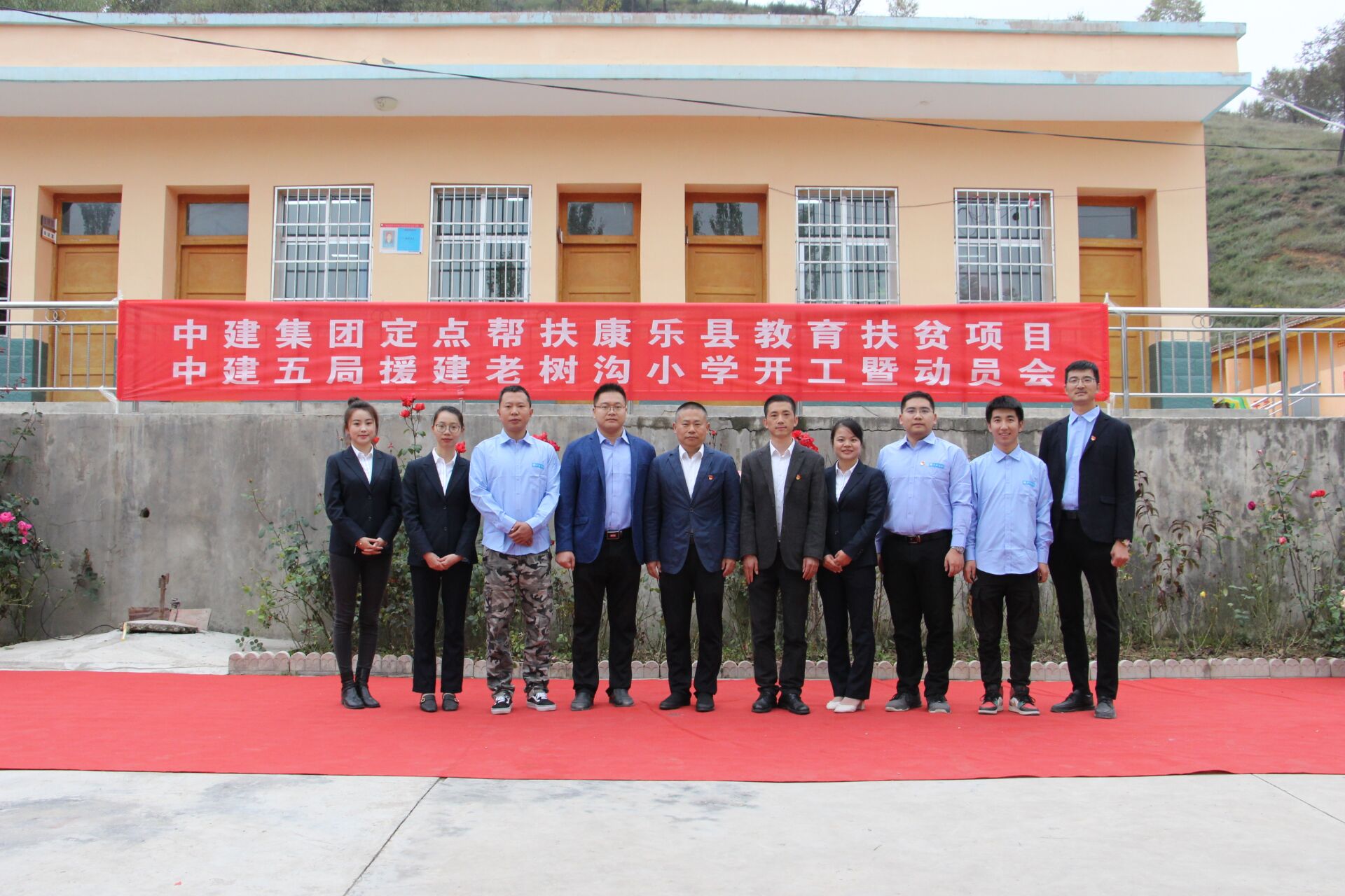 E2C42CC65879B23A0883F7A59D264AA5.jpg E2C42CC65879B23A0883F7A59D264AA5.jpg