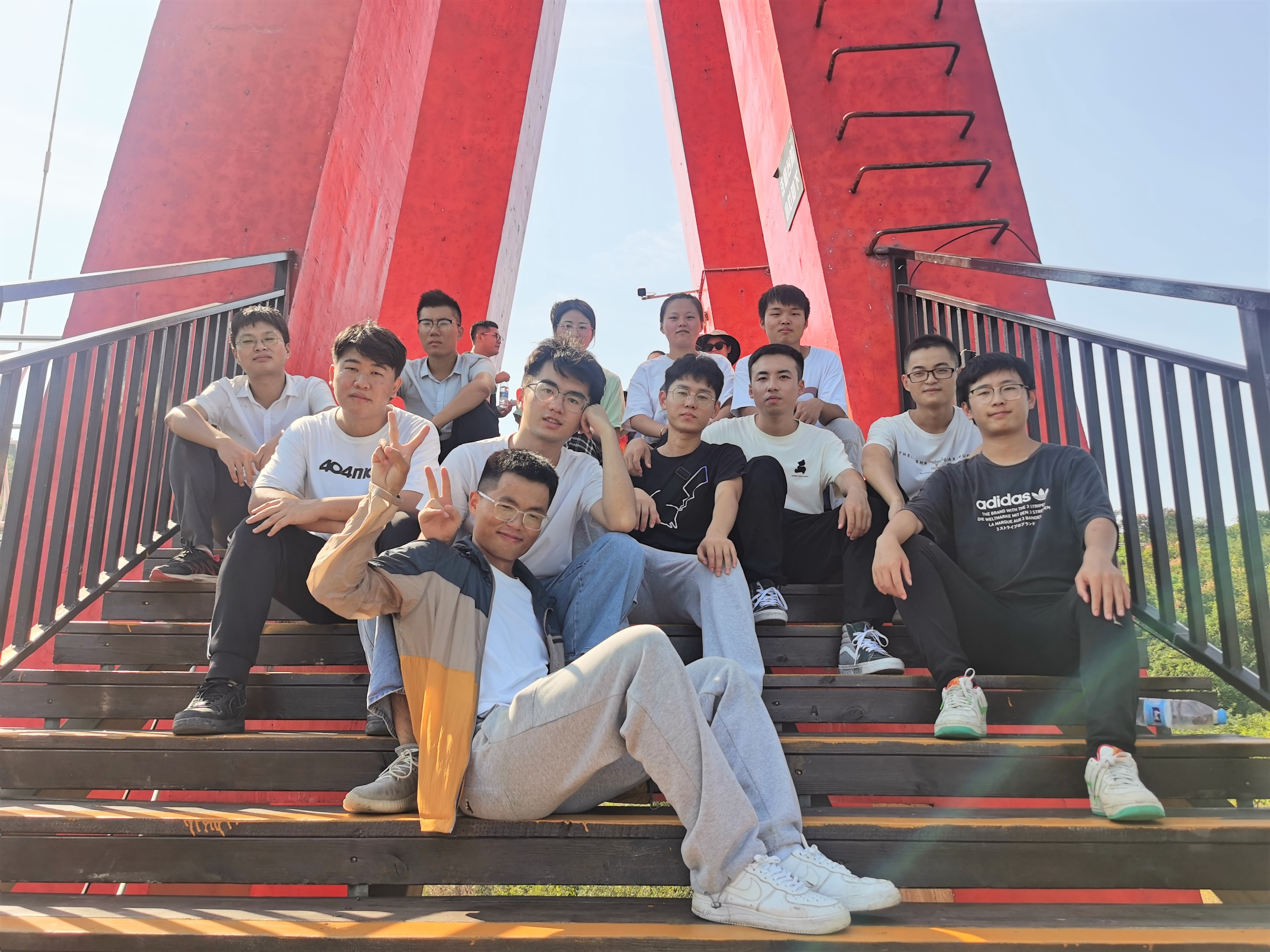 遇"建"好时光 二公司肥东金融大厦项目开展秋季户外拓展活动