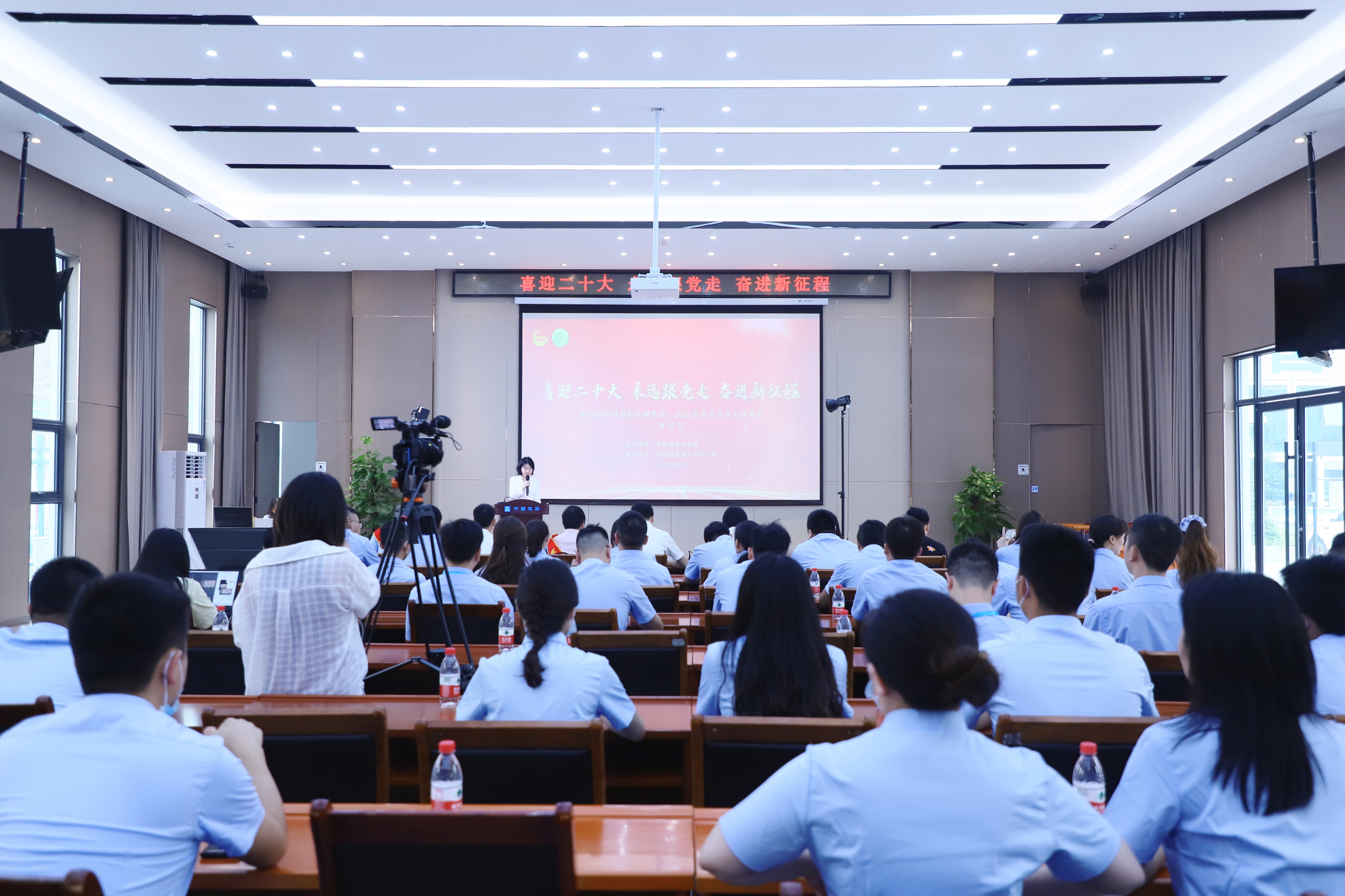 1活动现场-1.jpg 1活动现场-1.jpg