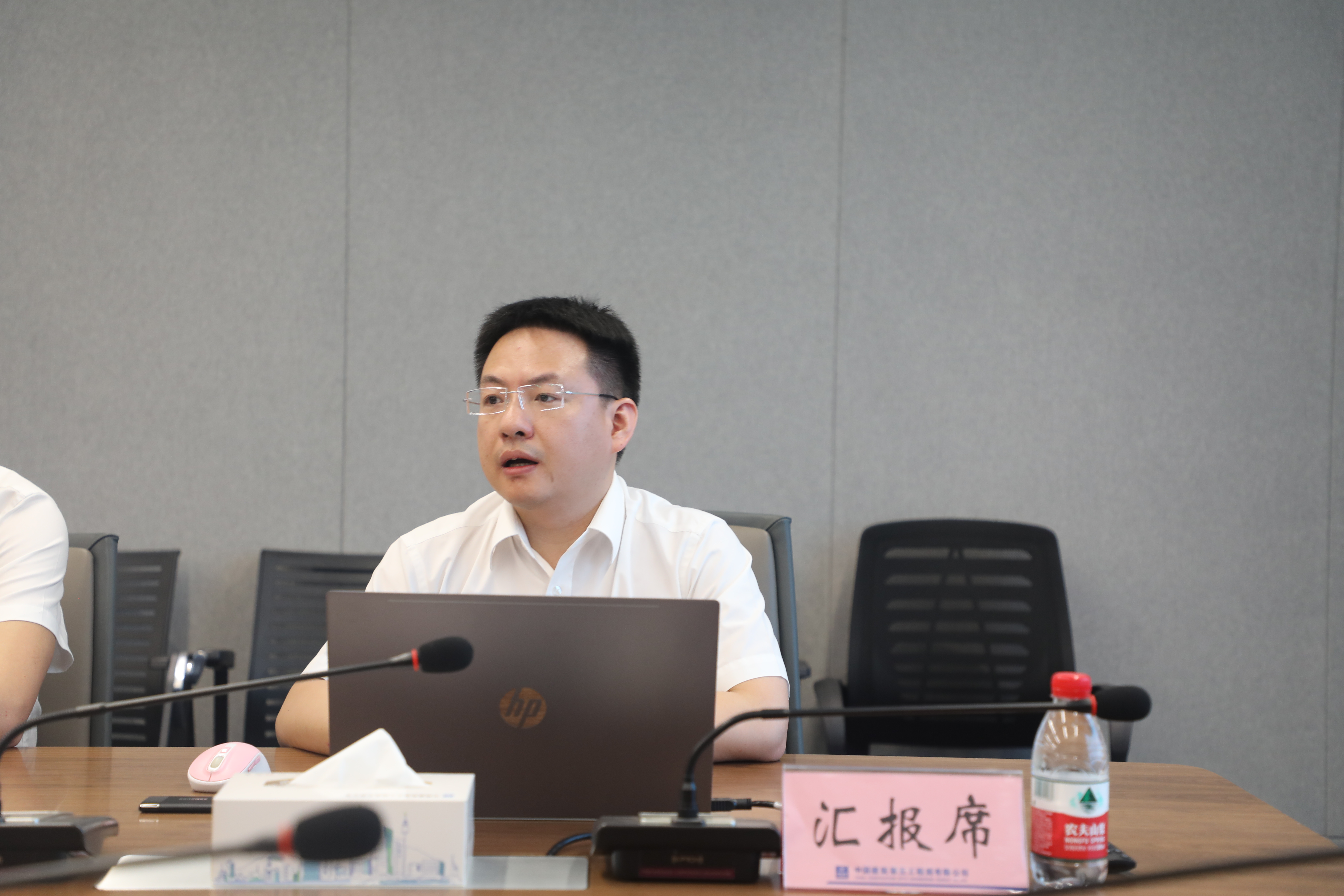 中建七局副总经理王永好带队到中建五局工程创新研究院考察交流