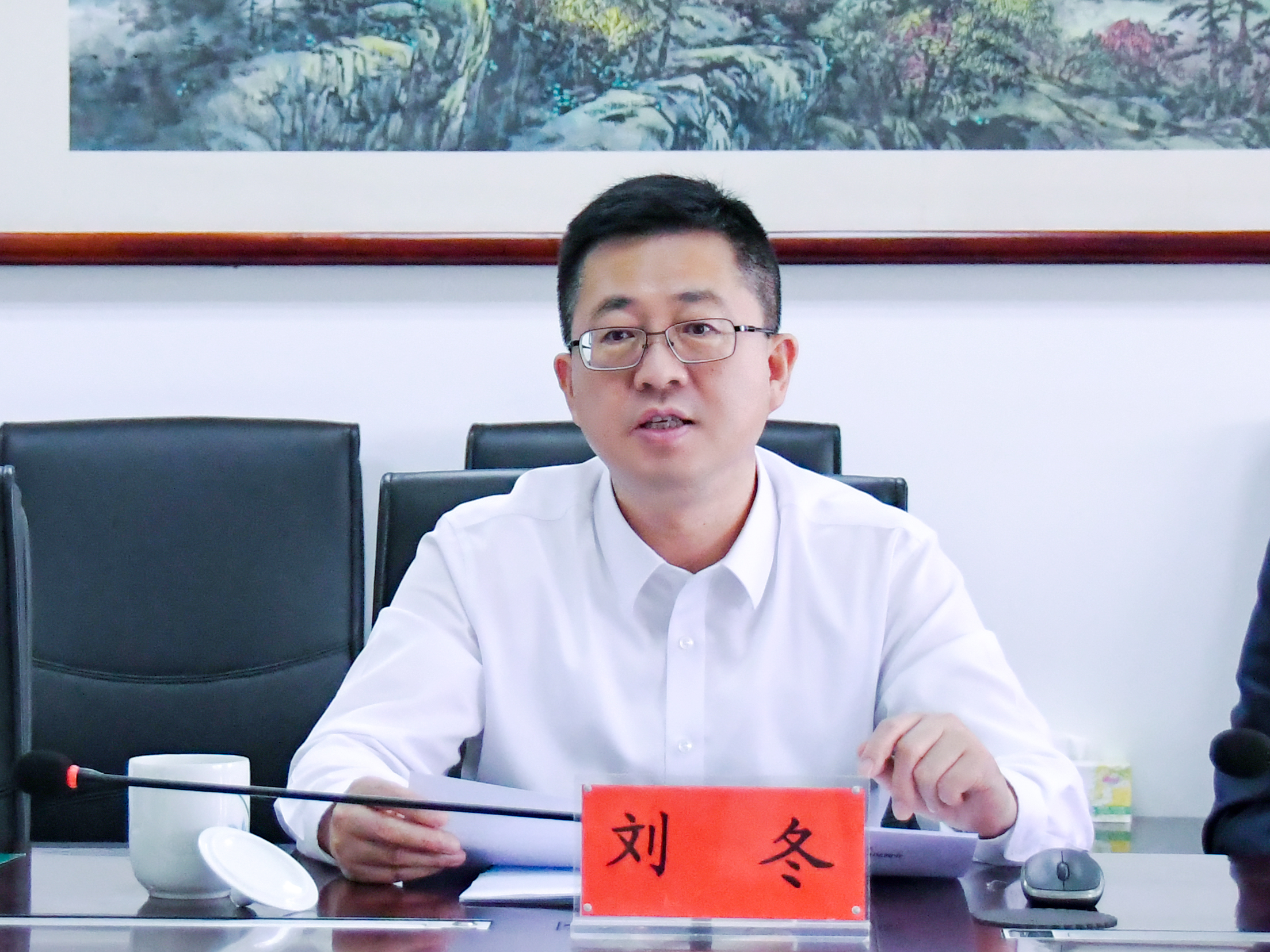 刘局.jpg 刘局.jpg