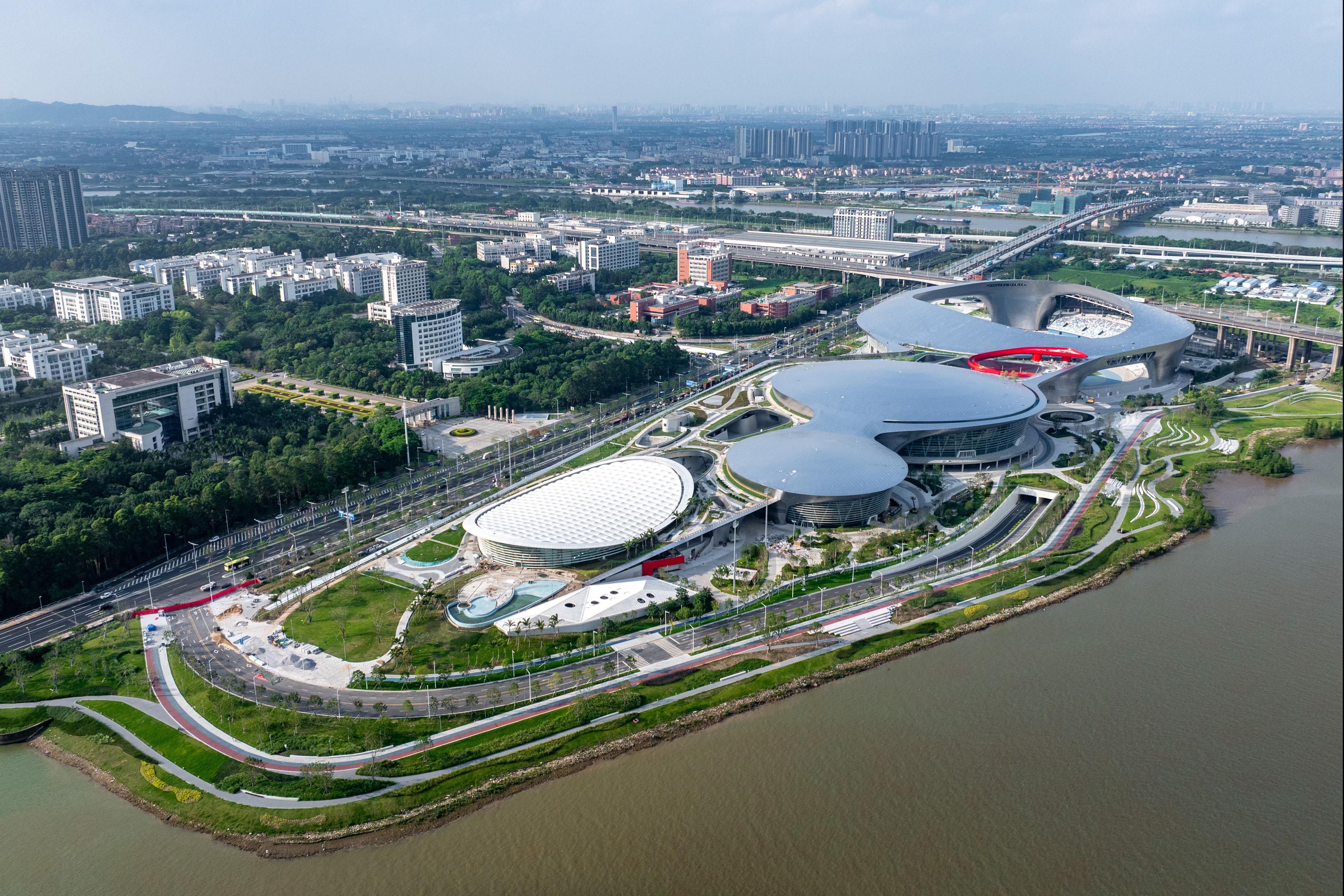 【工程直击】中建五局承建的佛山顺德区德胜体育中心项目完工