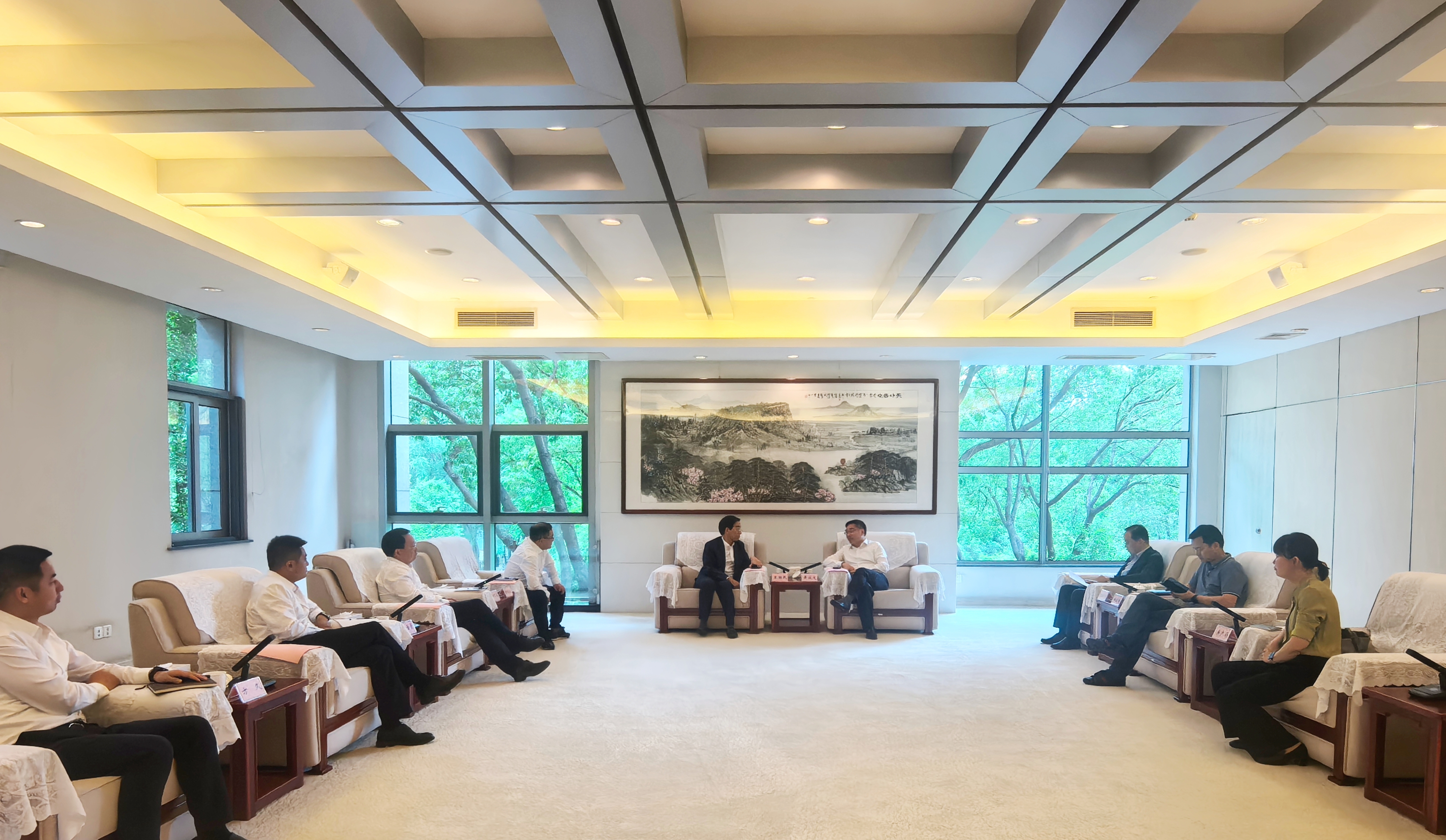 拜访南京市江宁区委、区政府.jpg 拜访南京市江宁区委、区政府.jpg