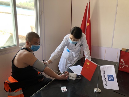 测量血压.jpg 测量血压.jpg